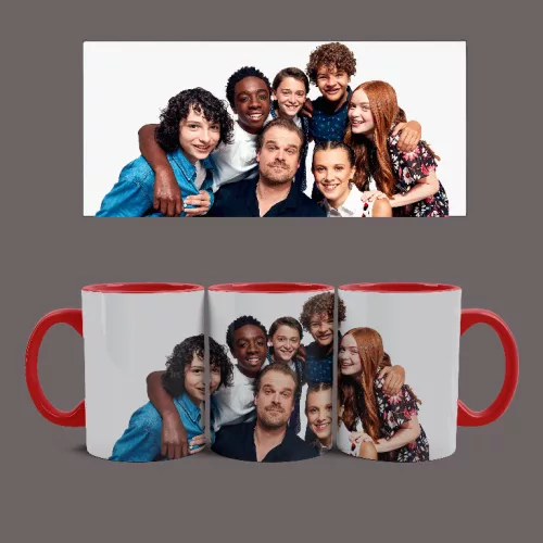 Stranger Things - Cast bögre (Piros)