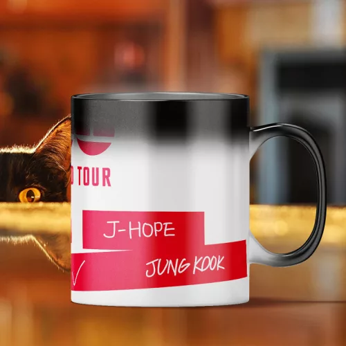 BTS World Tour Arirang bögre (Hőre változó)