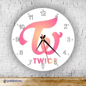 Twice  kör alakú falióra