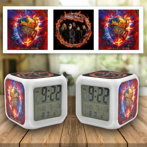 Judas Priest világító ébresztő óra